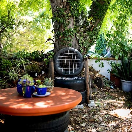 Zoete Inval Hostel Херманус Екстериор снимка