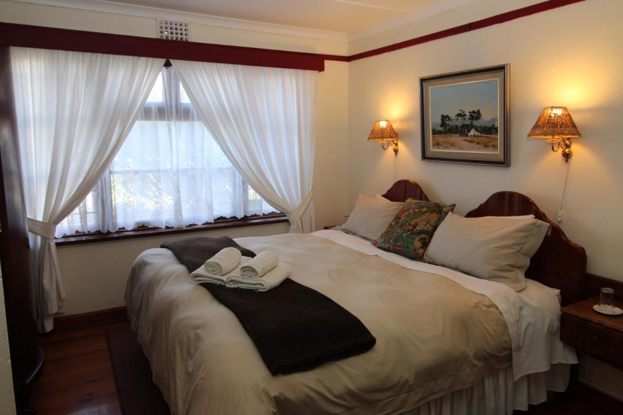 Zoete Inval Hostel Херманус Екстериор снимка