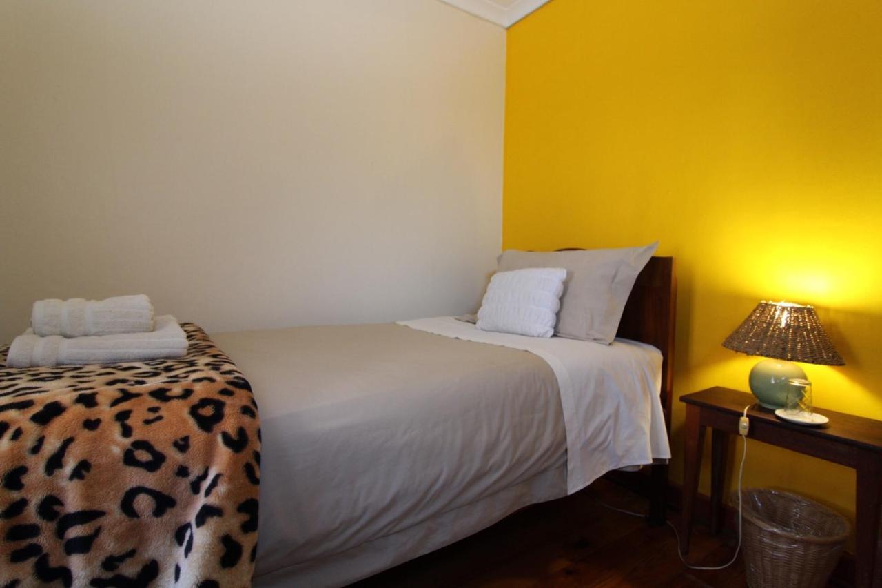 Zoete Inval Hostel Херманус Екстериор снимка