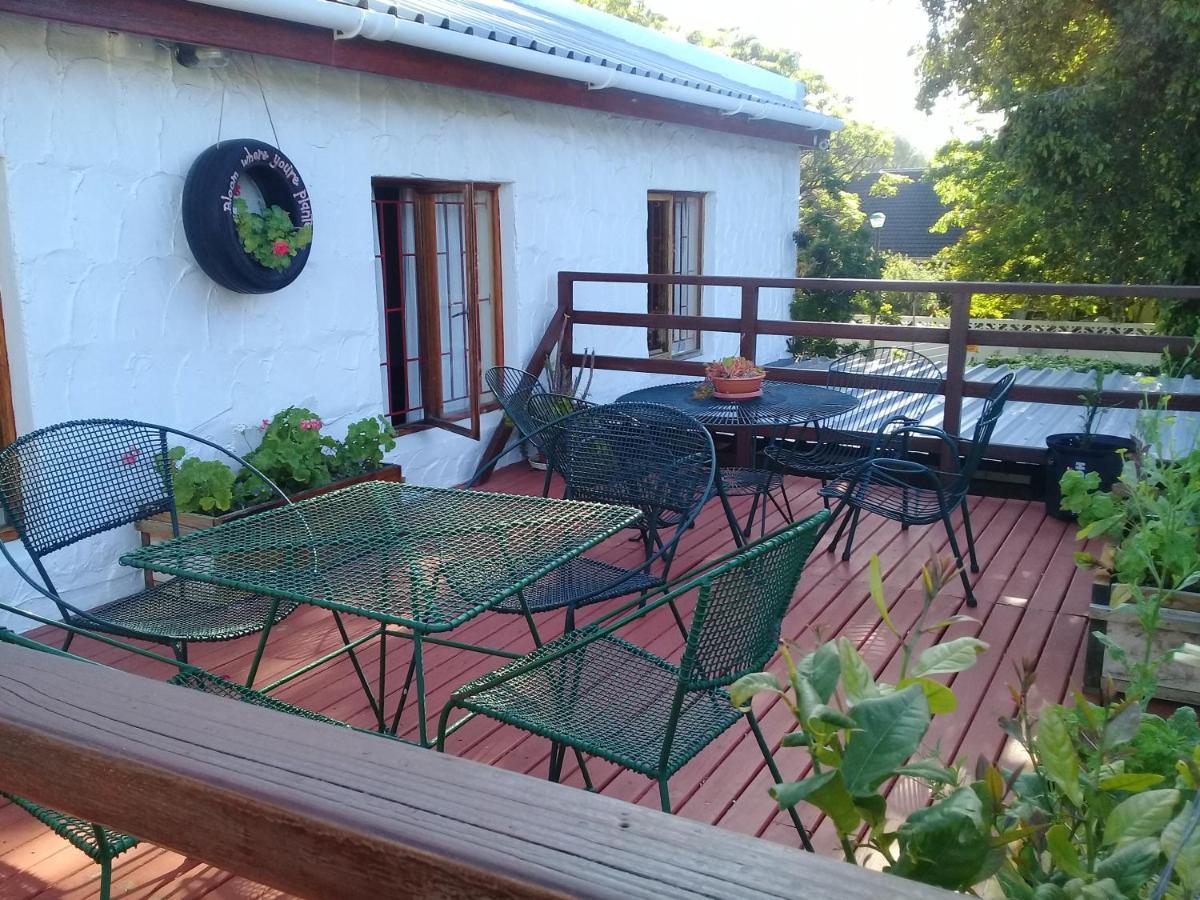 Zoete Inval Hostel Херманус Екстериор снимка