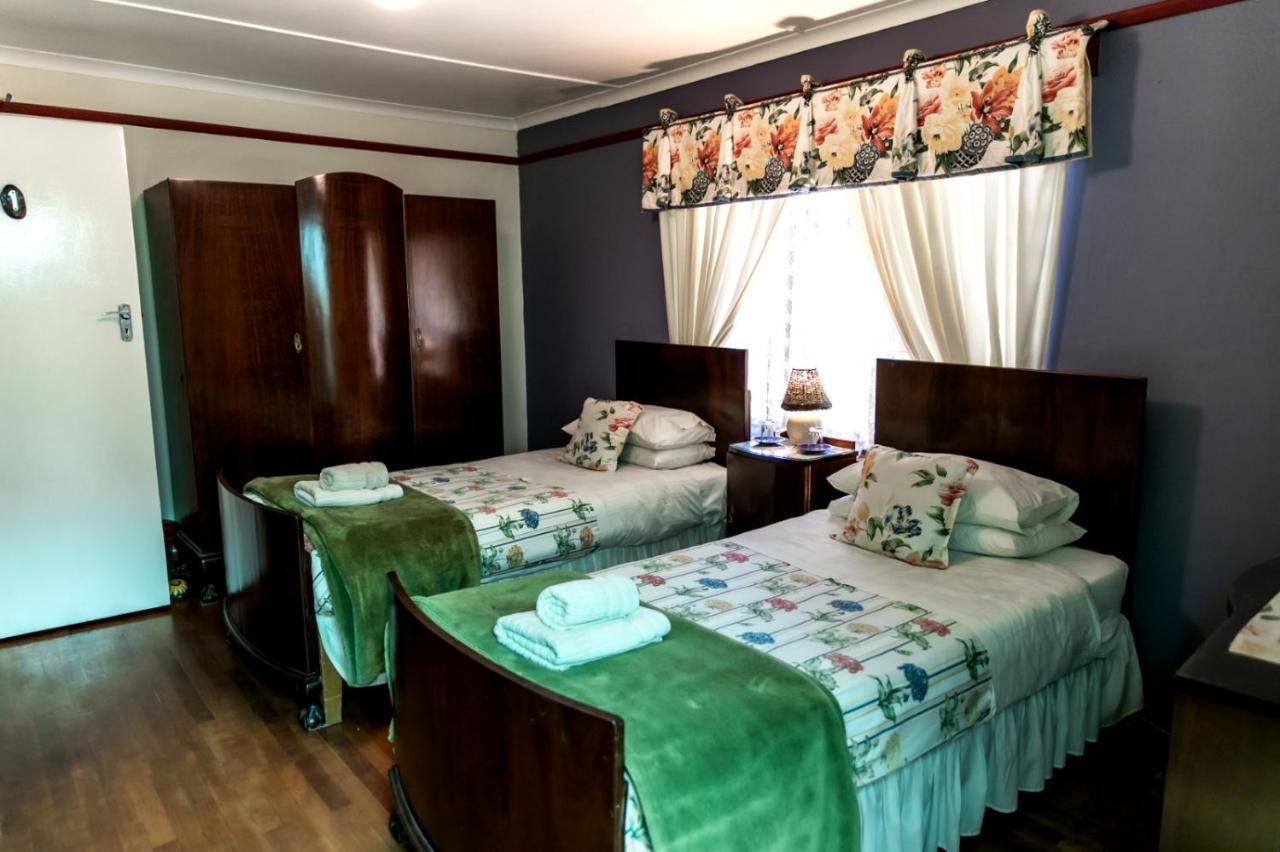 Zoete Inval Hostel Херманус Екстериор снимка